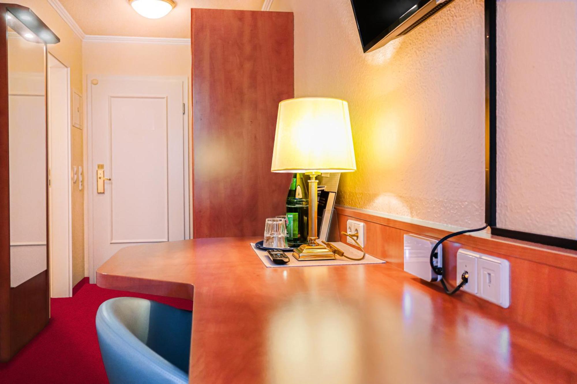 Hotel Muenkel Hannover Bagian luar foto